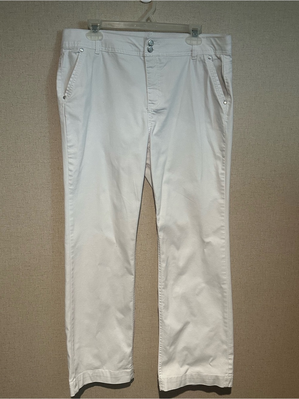 Cato Women's Size 14 Curvy White Boot Cut Pants